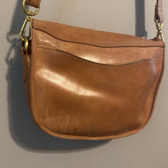 Saddle Crossbody in Oiled Caramel and Black - Picture 3 of 6